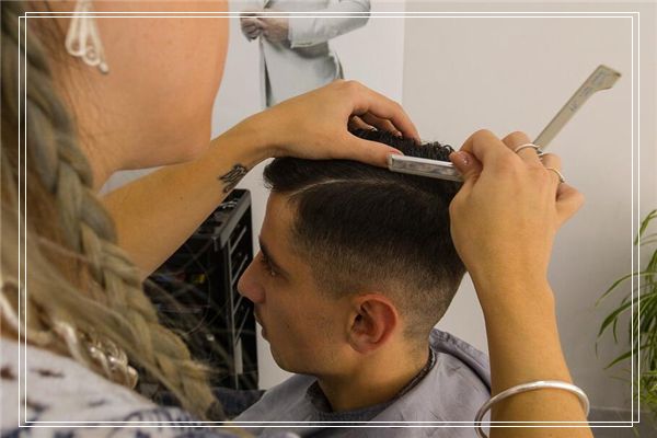 梦见水退了又涨了