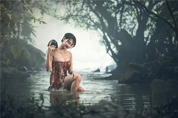 梦见同事成了女鬼与之打斗